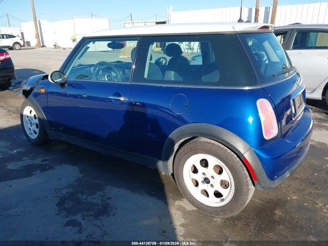 2004 MINI COOPER WMWRC33444TC49579 Photo 2