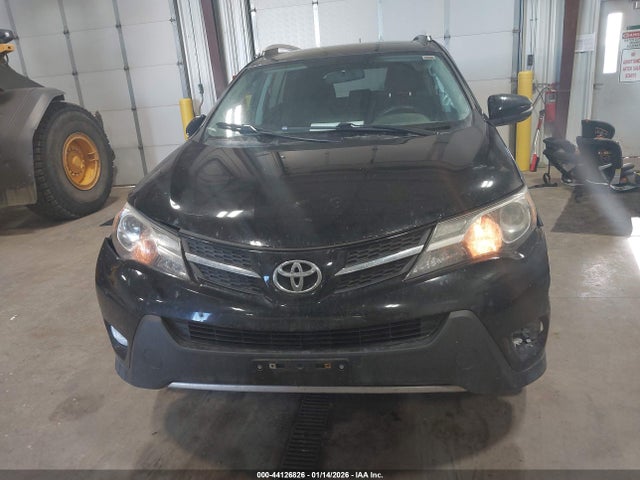 2T3RFREV2EW211895 Toyota Rav4 Xle