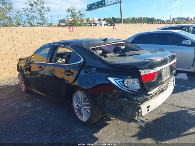 44126859 :رقم المزاد ، JTHBK1GG4D2056107 vin ، 2013 Lexus Es 350 مزاد بيع