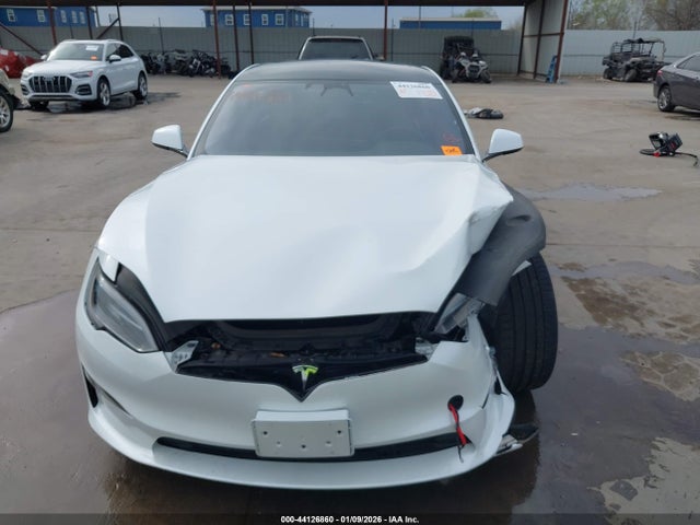 44126860 :رقم المزاد ، 5YJSA1E60PF513950 vin ، 2023 Tesla Model S Plaid Tri Motor All-wheel Drive مزاد بيع