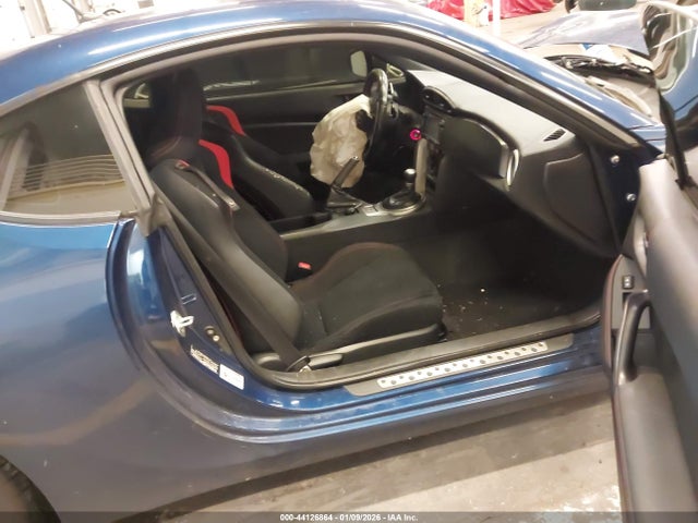 Scion FR-S 2014 JF1ZNAA12E8708819 Image 5