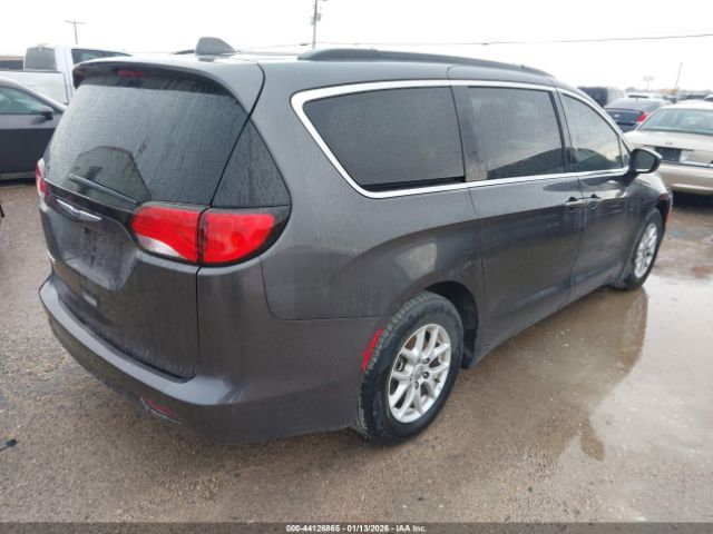 2020 CHRYSLER VOYAGER 2C4RC1DG2LR144686 Photo 3