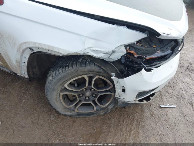 2022 JEEP GRAND CHEROKEE 1C4RJHCGXN8576182 Photo 5