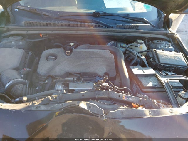 1G1ZD5ST8JF266227 Chevrolet MALIBU LT