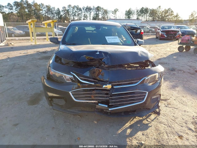1G1ZD5ST8JF266227 Chevrolet MALIBU LT
