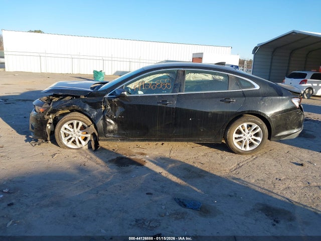 1G1ZD5ST8JF266227 Chevrolet MALIBU LT