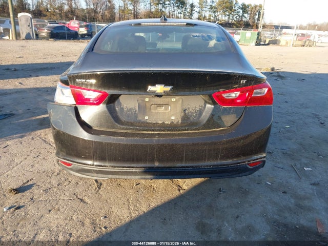 1G1ZD5ST8JF266227 Chevrolet MALIBU LT