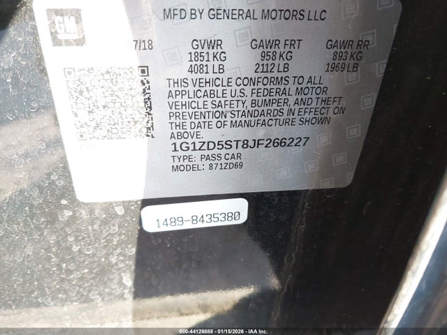1G1ZD5ST8JF266227 Chevrolet MALIBU LT