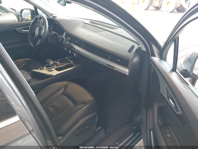 2019 AUDI Q7 WA1LHAF79KD019376 Photo 4