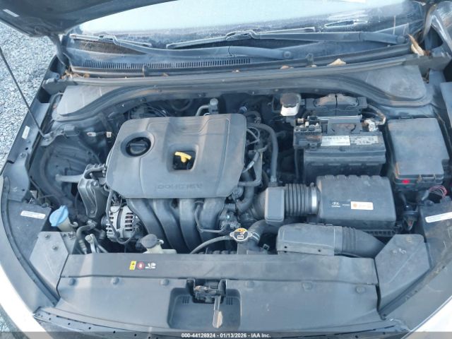 2019 HYUNDAI ELANTRA KMHD84LF4KU770565 Photo 9