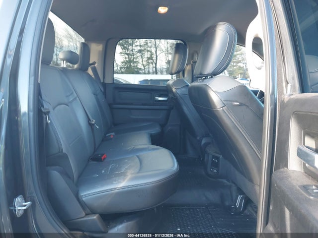 3C6UR5CJ4KG576589 RAM 2500 Tradesman 4x4 6&#039;4 Box