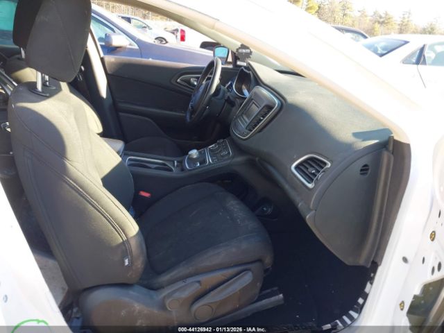 2016 CHRYSLER 200 1C3CCCAB4GN149762 Photo 4