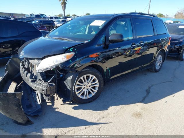 2015 TOYOTA SIENNA 5TDYK3DC5FS575316 Photo 1