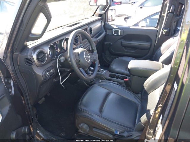 1C4HJXDG1NW184627 Jeep Wrangler Unlimited Sport 4x4