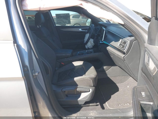 1V2DE2CA7RC220670 Volkswagen Atlas Cross Sport 2.0t Se
