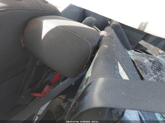 1FADP3K24GL328484 Ford FOCUS SE