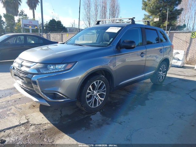 2018 MITSUBISHI OUTLANDER JA4AD2A39JZ009381 Photo 1
