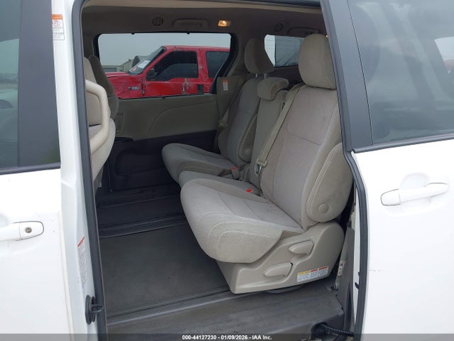 2019 TOYOTA SIENNA 5TDKZ3DCXKS012399 Photo 7