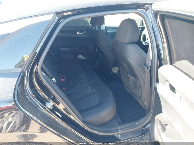 5XXG14J24MG040167 KIA K5 LXS