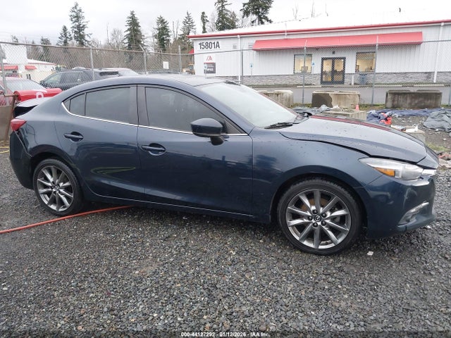 3MZBN1W34JM212395 Mazda Mazda3 Grand Touring