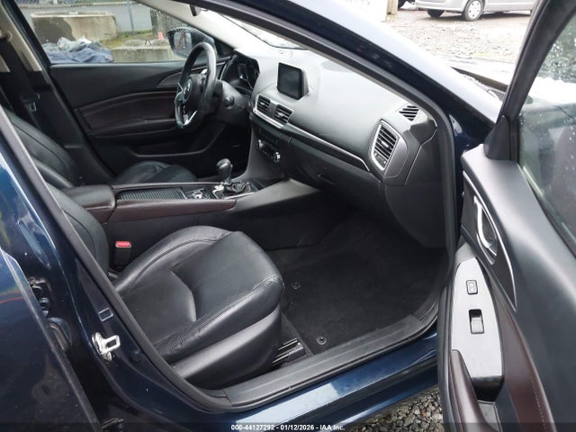 3MZBN1W34JM212395 Mazda Mazda3 Grand Touring