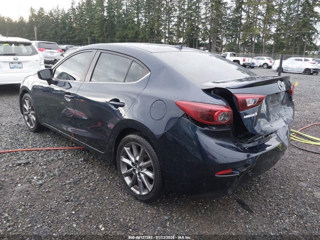 3MZBN1W34JM212395 Mazda Mazda3 Grand Touring