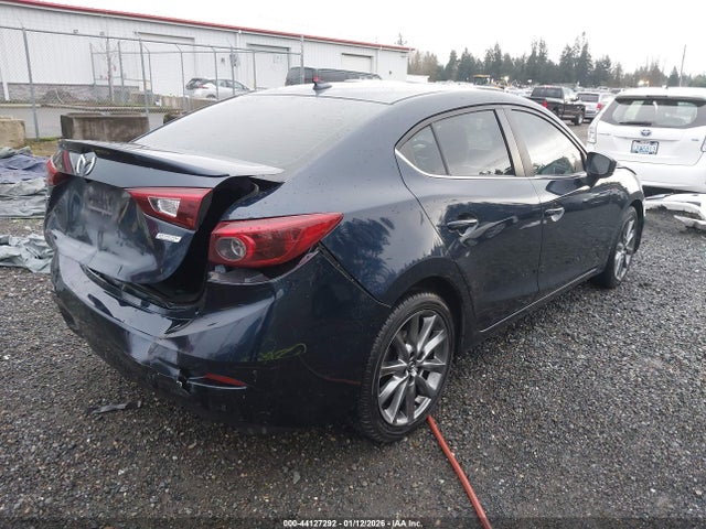 3MZBN1W34JM212395 Mazda Mazda3 Grand Touring