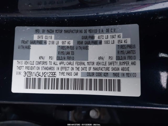 3MZBN1W34JM212395 Mazda Mazda3 Grand Touring