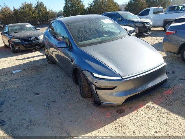 2026 TESLA MODEL Y 7SAYGDED2TA487418 Photo 0