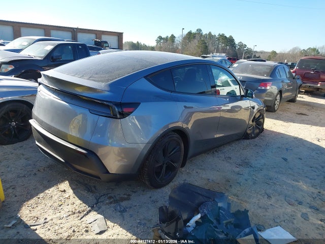 2026 TESLA MODEL Y 7SAYGDED2TA487418 Photo 3