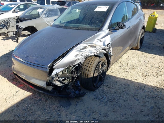 2026 TESLA MODEL Y 7SAYGDED2TA487418 Photo 5