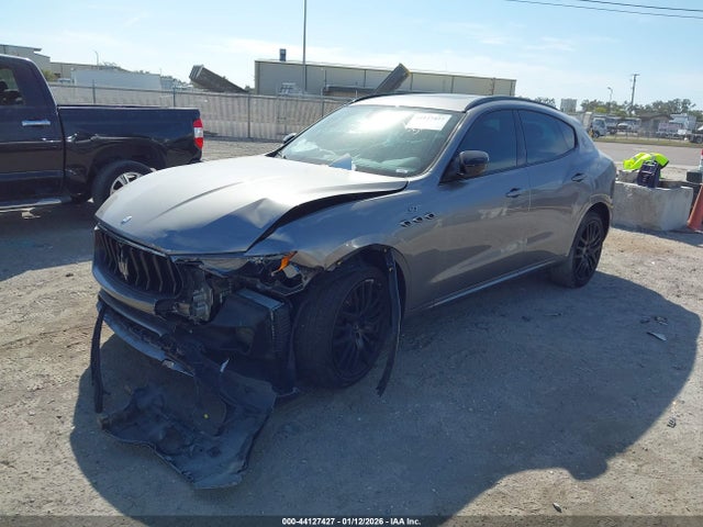 2022 MASERATI LEVANTE ZN661XUA9NX383081 Photo 1
