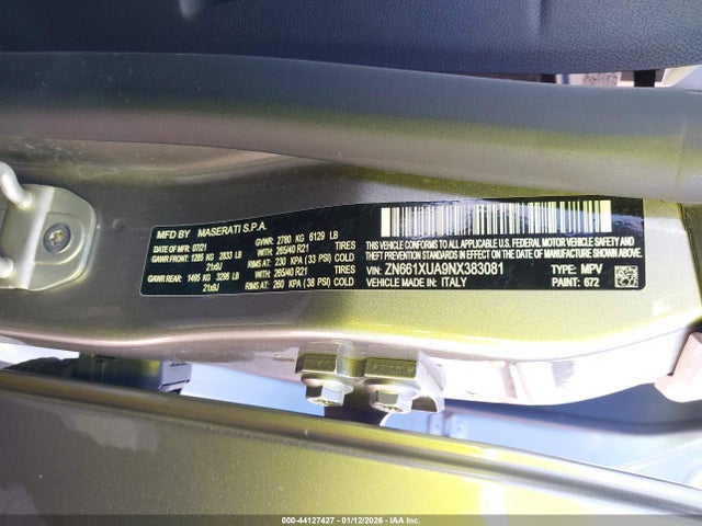 2022 MASERATI LEVANTE ZN661XUA9NX383081 Photo 8