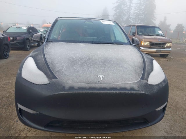 7SAYGDEE1SF256259 Tesla Model Y Long Range Dual Motor All-wheel Drive