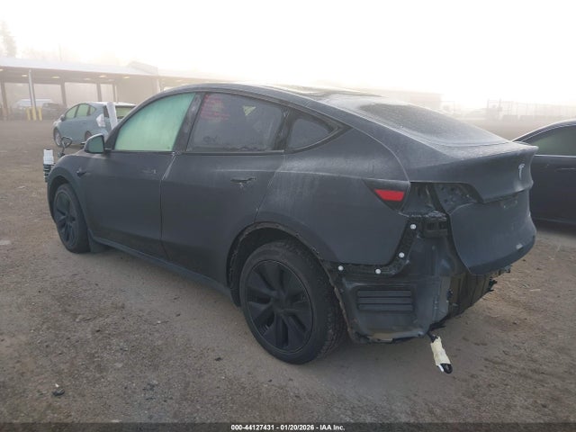 7SAYGDEE1SF256259 Tesla Model Y Long Range Dual Motor All-wheel Drive