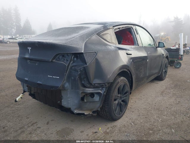 7SAYGDEE1SF256259 Tesla Model Y Long Range Dual Motor All-wheel Drive