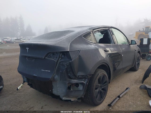 7SAYGDEE1SF256259 Tesla Model Y Long Range Dual Motor All-wheel Drive