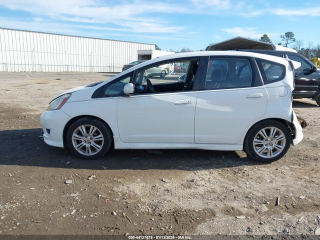 2009 Honda Fit Sport მანქანა იყიდება აუქციონზე, vin: JHMGE88449S015011, აუქციონის ნომერი: 44127479