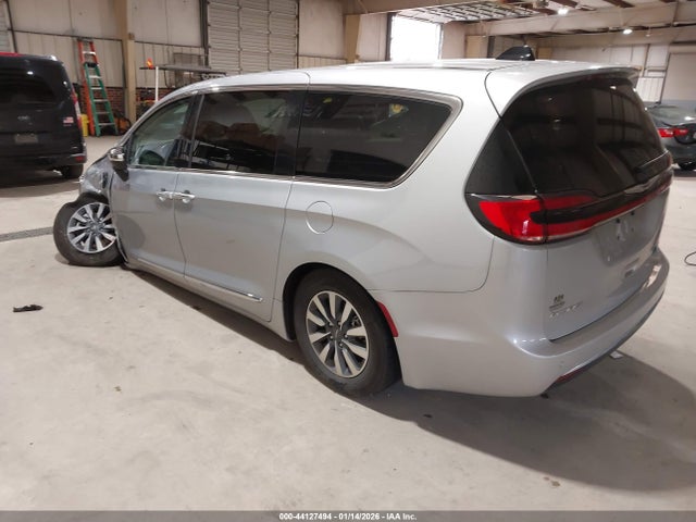 2023 CHRYSLER PACIFICA 2C4RC1S7XPR626167 Photo 2