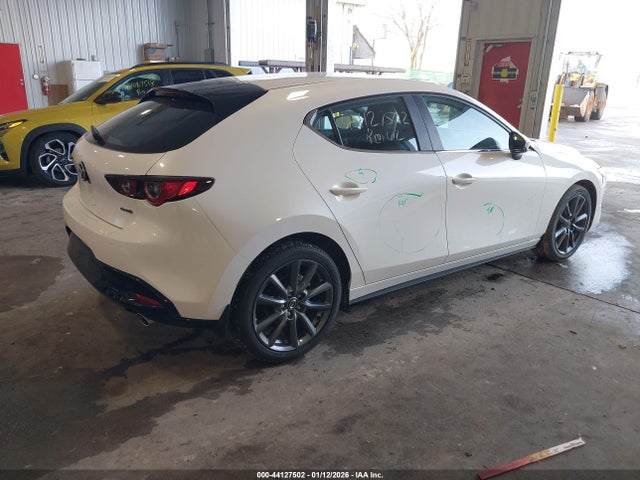 44127502 :رقم المزاد ، JM1BPALMXR1719000 vin ، 2024 Mazda Mazda3 2.5 S Preferred مزاد بيع