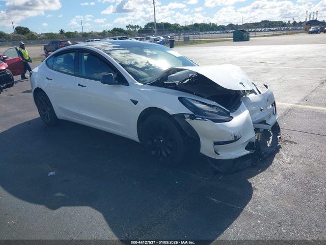 2021 TESLA MODEL 3 5YJ3E1EA2MF057698 Photo 0