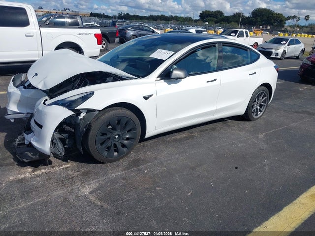 2021 TESLA MODEL 3 5YJ3E1EA2MF057698 Photo 1
