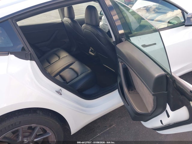 2021 TESLA MODEL 3 5YJ3E1EA2MF057698 Photo 7
