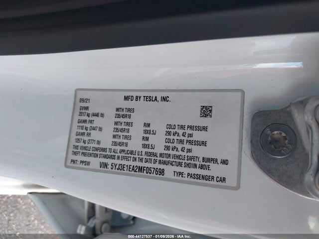 2021 TESLA MODEL 3 5YJ3E1EA2MF057698 Photo 8