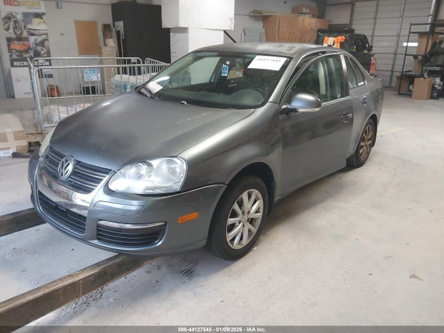 44127545 :رقم المزاد ، 3VWAX7AJXAM094304 vin ، 2010 Volkswagen Jetta Limited مزاد بيع