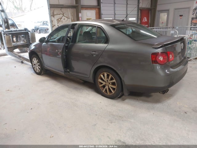 44127545 :رقم المزاد ، 3VWAX7AJXAM094304 vin ، 2010 Volkswagen Jetta Limited مزاد بيع