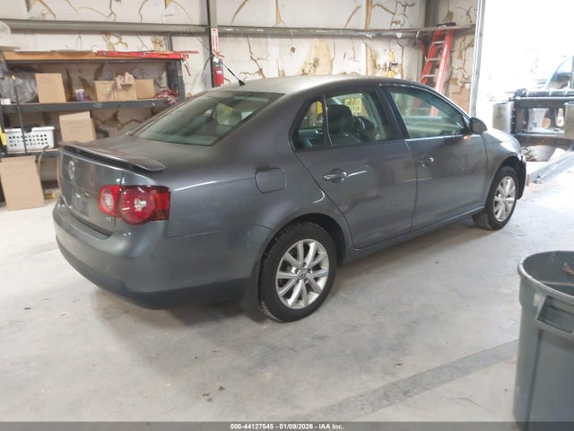 44127545 :رقم المزاد ، 3VWAX7AJXAM094304 vin ، 2010 Volkswagen Jetta Limited مزاد بيع