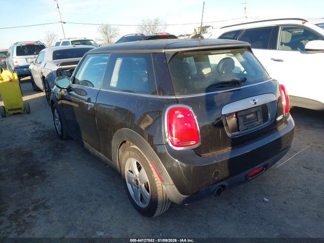 2014 MINI COOPER WMWXM5C59ET934166 Photo 2