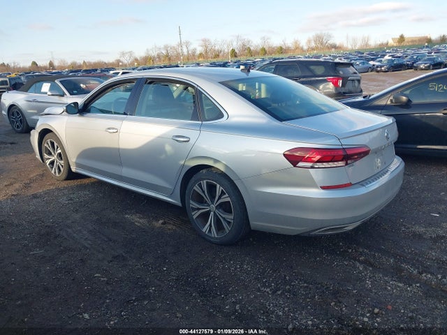 2021 VOLKSWAGEN PASSAT 1VWSA7A33MC012619 Photo 2
