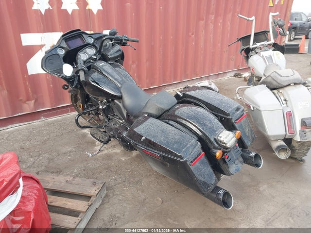 2023 HARLEY-DAVIDSON FLTRXST 1HD1ACL12PB659833 Photo 2